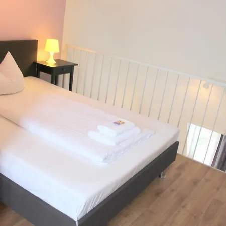 Hostel Stayinn Und Gaestehaus *