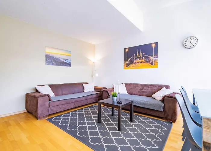 Stayinn Und Gaestehaus Hostel