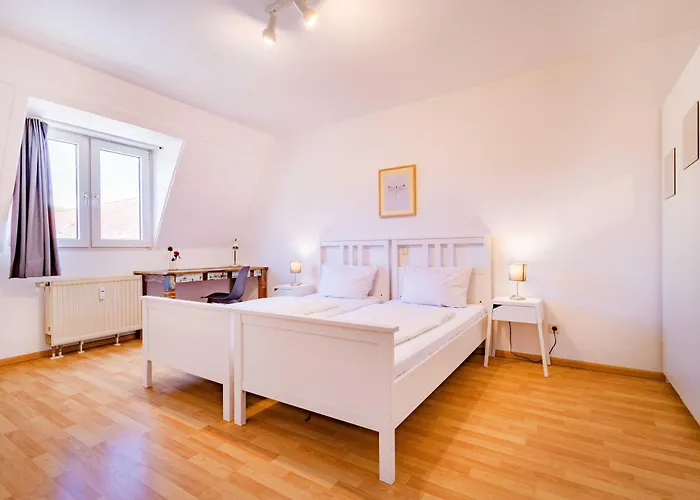 Stayinn Und Gaestehaus Hostel *