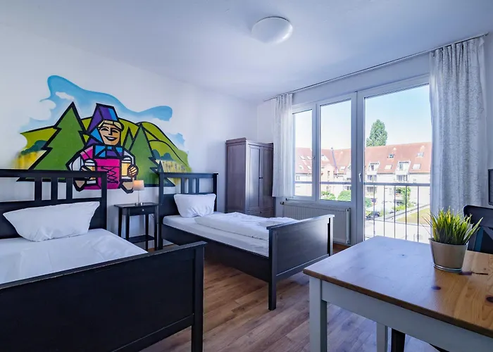 Stayinn Und Gaestehaus Hostel *