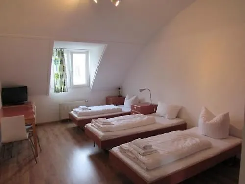 Stayinn Und Gaestehaus אכסניה פרייבורג